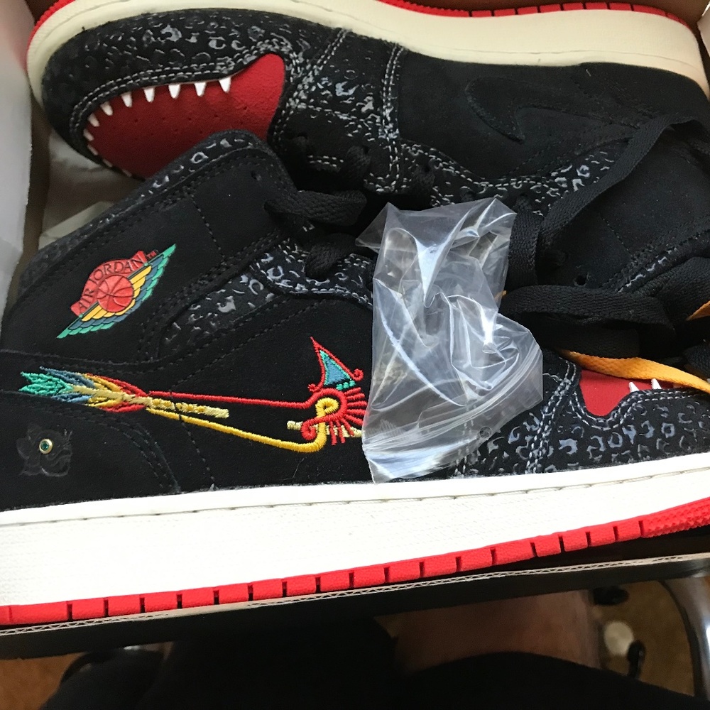Jordan 1 Mid Siempre Familia (GS)